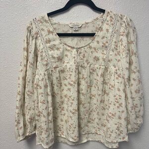American Eagle Outfitters Floral Blouse in Cream and Pink
